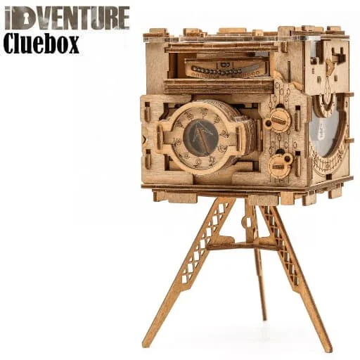 Caja del juego Cluebox - Escape Room in a Box. Sherlock's Camera